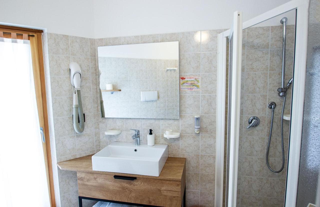 Residence Hotel Santa Maria Piscina E Wellness Peio Fonti Εξωτερικό φωτογραφία